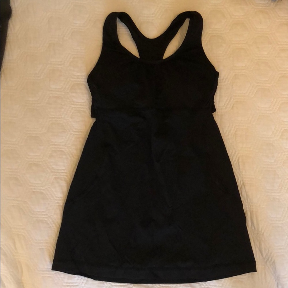 Lululemon cut out tank